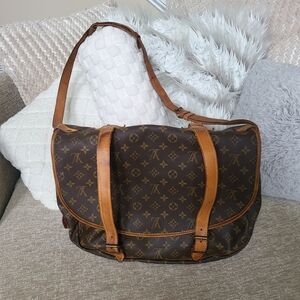 Louis Vuitton Monogram Saumur 43 Shoulder Bag..Authentic!!